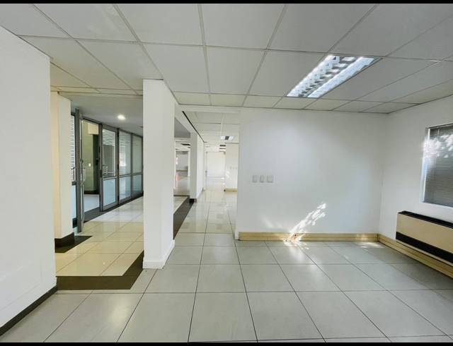 434M² OFFICE TO LET IN FOURWAYS